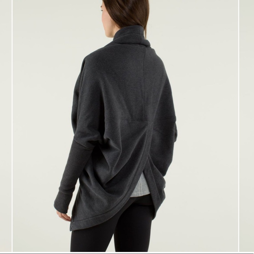 Lululemon It Makes Two Wrap